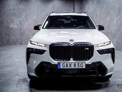 BMW X7 M60i xDrive 530hk 7-Sits Värm B&W 360 HUD Pano Massage