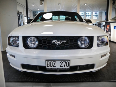 Ford Mustang GT V8 45th Anniversary Edition EN ÄGARE!