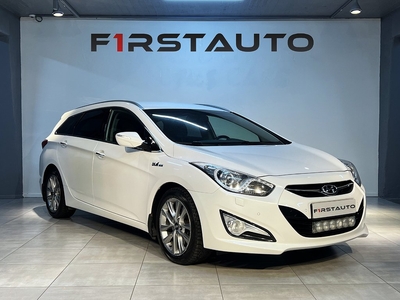 Hyundai i40 cw 1.7 CRDi 136hk Back-Kamera Park-Sensorer Navi