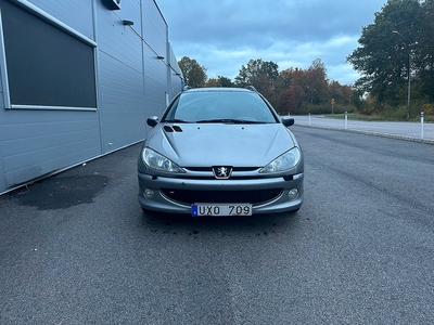 Peugeot 206 Peugeot 1.6 Manuell, 2004 658kr/24mån Räntefritt