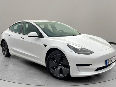 Tesla Model 3 Svensksåld 1-Ägare Autopilot MOMS * Facelift *