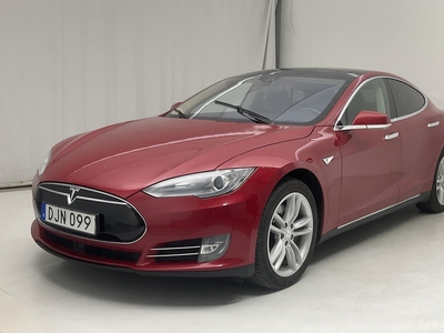 Tesla Model S 85D (380hk)