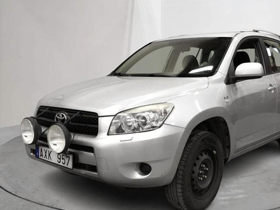 Toyota RAV42.2 D-4D 2009, SUV