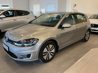 Volkswagen E-Golf 35.8 kWh Pluspaket / Cockpit Navi 136hk