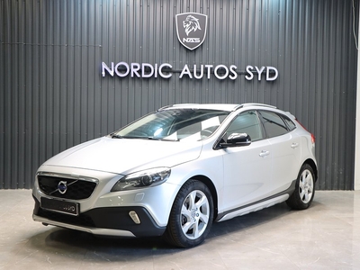 Volvo V40 Cross Country D3 / Momentum / Navi / 150k /