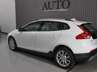 Volvo V40 Cross Country T5 AWD 245hk Summum Panorama H/K