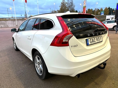 Volvo V60 D2 Värmare,Bilskatt 1100:-/år , OnCall,Rattvärme