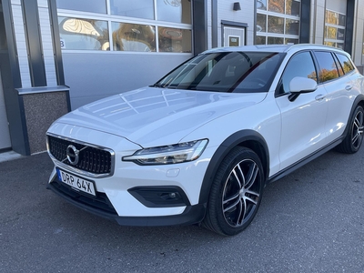 Volvo V60 D4 Cross Country AWD (190hk)