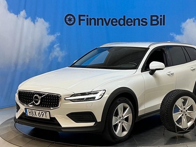 Volvo V60Cross Country D4 AWD SE II s&v-hjul drag voc nav 2020, Kombi