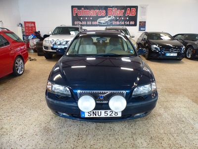 Volvo V70 2.4 Manuell, Ny Besiktigad & Ny Servad 140hk