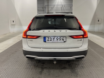 Volvo V90 Cross Country D4 AWD Momentum D-Värm VOC Drag Navi