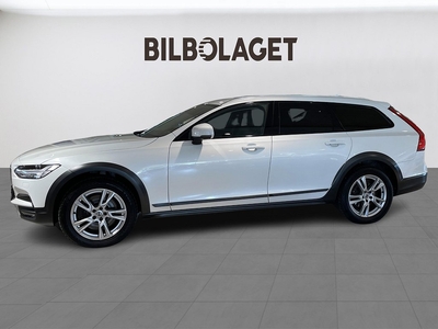 Volvo V90 Cross Country D4 AWD Pro Edition (DRAG/VOC/NAV/BKAM)