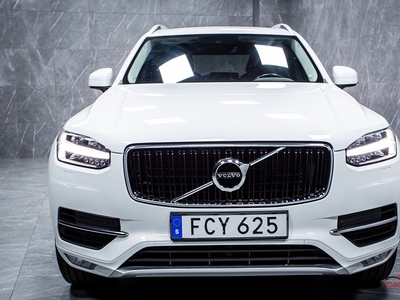 Volvo XC90 T5 AWD Momentum Adv 250hk 7-Sits Värm Navi VOC