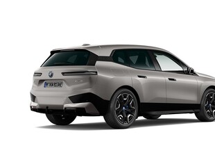 BMW iX xDrive40 / 22