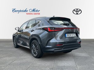 Lexus NX 350h AWD Business Line / V-Hjul / Skinn / 1050mil