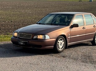 Volvo S702.0 10V Base, SE | BESIKTAD | FULLSERVAD 1998, Sedan