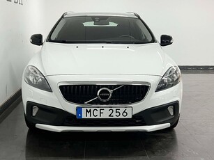 Volvo V40 Cross Country T3 Euro 6/ P-Sensor/VOC/1 Ägare/MOMS