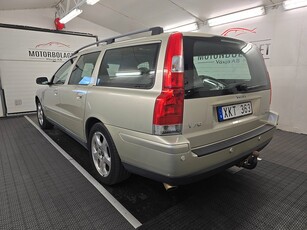 Volvo V70 2.5T Man 210hk Motorvärmare dragkrok