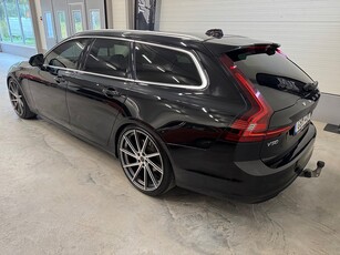 Volvo V90 D4 MOMENTUM 21