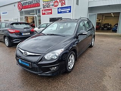 Hyundai i30 cw 1.6 CRDi 116HK 1 Års Garanti 0% RÄNTA 24MÅN