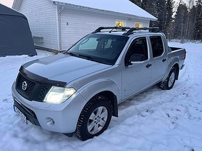 Nissan Navara Dubbelhytt 3.0 dCi V6 4x4 Euro 5