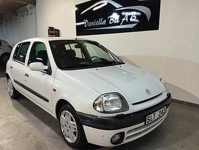 Renault Clio 5-dörrars Halvkombi 1.4