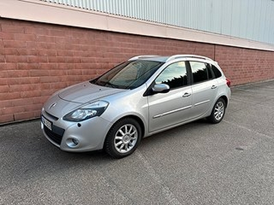 Renault Clio Sport Tourer 1.2 TCe / V-hjul / Nybesiktigad