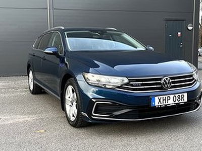 Volkswagen Passat Variant GTE 218 hk Navigation V-hjul