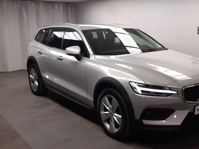 Volvo V60 Cross Country D4 AWD