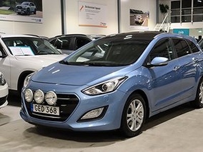 Hyundai i30 1.6 CRDi 136HK Premium Aut Pano/Navi/Rattvärme