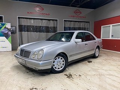 Mercedes-Benz E 240 Elegance