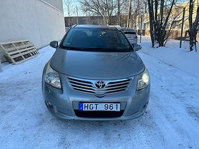 Toyota Avensis Kombi 2.0 Premium ,panorama