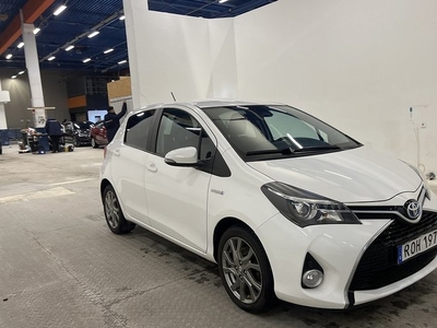 Toyota YarisHybrid e-CVT Värmare B-Kamera 0.36L Mil 2016, Halvkombi