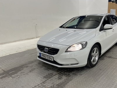 Volvo V40D2 Powershift Kinetic Värmare Välservad 2015, Kombi