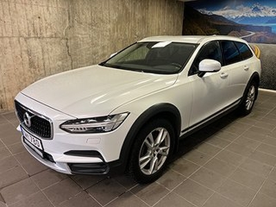 Volvo V90 Cross Country D4 AWD Momentum Bkamera I Drag I SoV