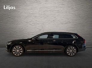 Volvo V90 Recharge T6 AWD Core Edition//Adaptiv farthållare/