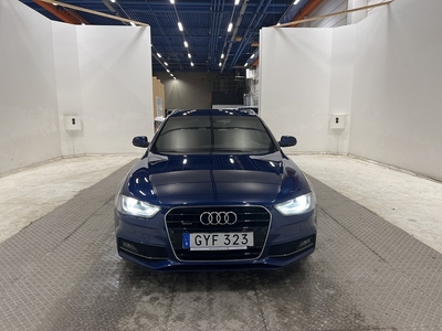 Audi A4 2.0 TDI Q 190hk S-Line D-Värm Navi B&O Skinn