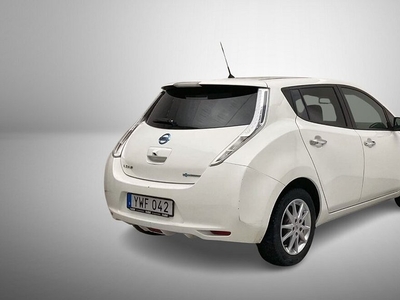 Nissan Leaf 30 kWh Auto Navi Backkamera 1 ägare 109hk