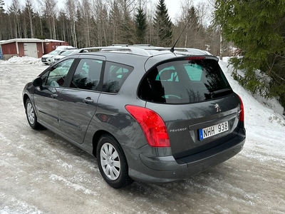 Peugeot 308 SW 1.6 e-HDi, Fullservad, Motorvärmare, Panorama