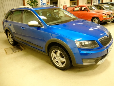 Skoda Octavia Scout 2.0 TDI 4x4 Aut Premium Euro 6 Pano Tak