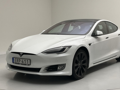 Tesla Model S 75D (525hk)