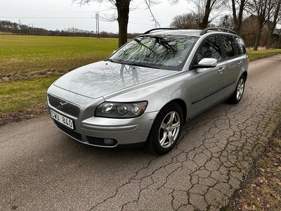 Volvo V50 2.0 D Kinetic, Ny besiktigad, Dragkrok, bra skick.