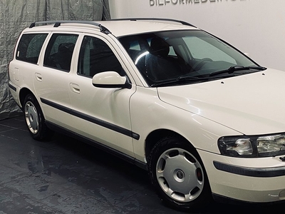 Volvo V70 2.4 Euro 4/Dragkrok/Besiktad/Motor-V