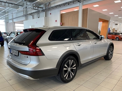 Volvo V90 Cross Country D4 AWD Aut Momentum, Fint Skick!