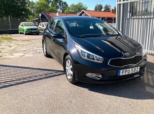 Kia Cee´dCEED 1.6 CRDi COMFORT 2014, Halvkombi