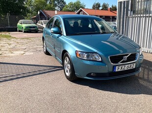 Volvo S401.8 MOMENTUM DRAG 2010, Sedan