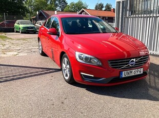 Volvo S60D4 MOMENTUM AUTOMAT NAVI VOC 2015, Sedan