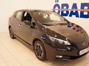 Nissan LeafAcenta 40 kWh 2023, Halvkombi