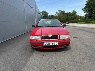 Skoda Octavia Tour Kombi 1.6 MPI 908kr/24mån Räntefritt