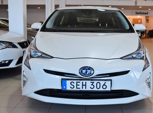 Toyota Prius Hybrid CVT HUD B-kamera Navi Värm V-hjul Euro 6